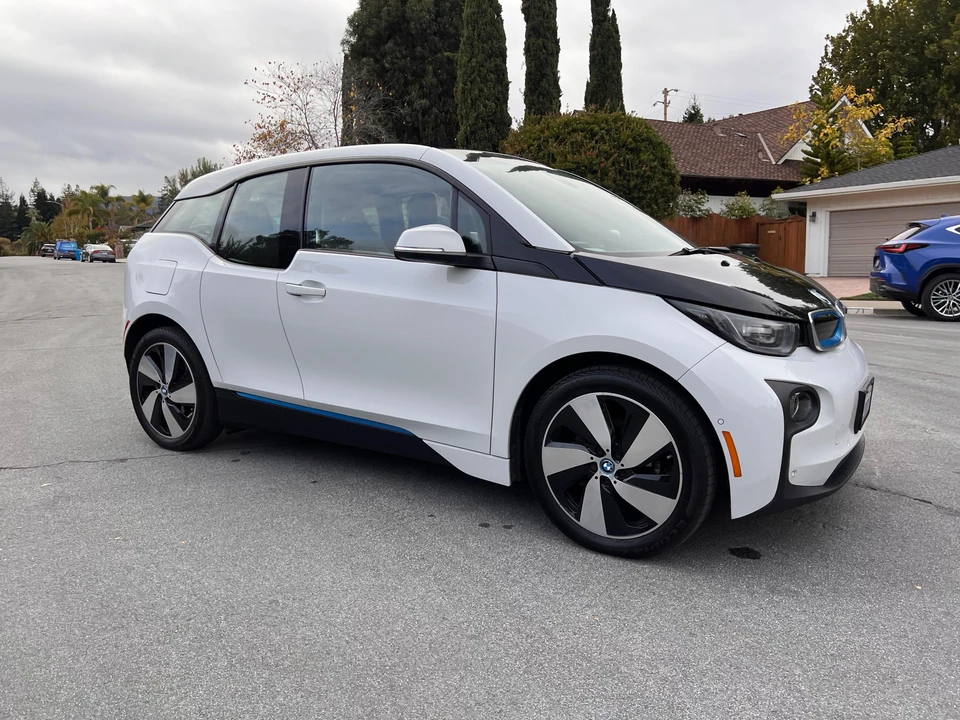2014 BMW i3 - Image 26 of 31