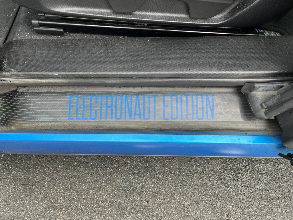 2014 BMW i3 - Image 12 of 16