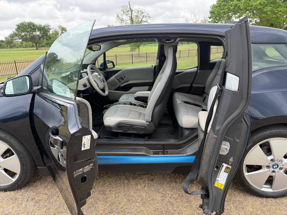 2014 BMW i3 - Image 9 of 19