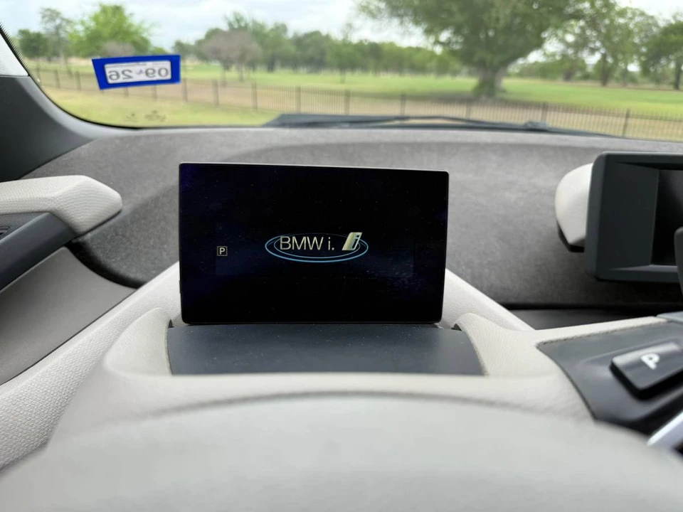 2014 BMW i3 - Image 18 of 19