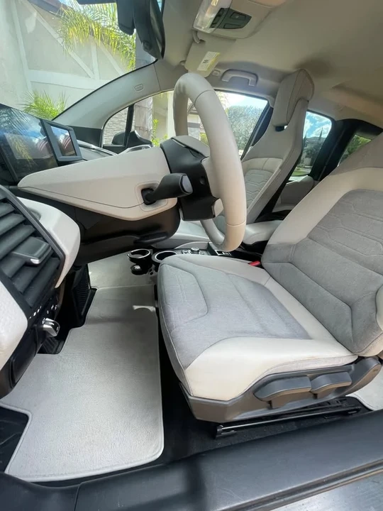 2014 BMW i3 - Image 8 of 16