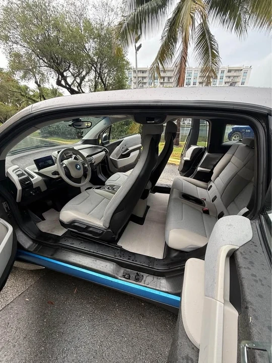 2014 BMW i3 - Image 8 of 12