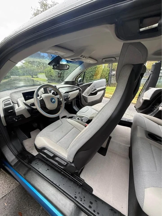 2014 BMW i3 - Image 10 of 12