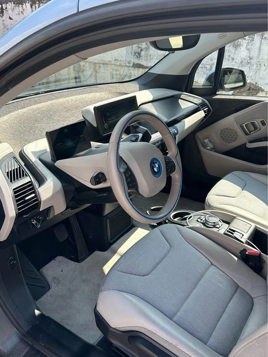 2014 BMW i3 - Image 15 of 18