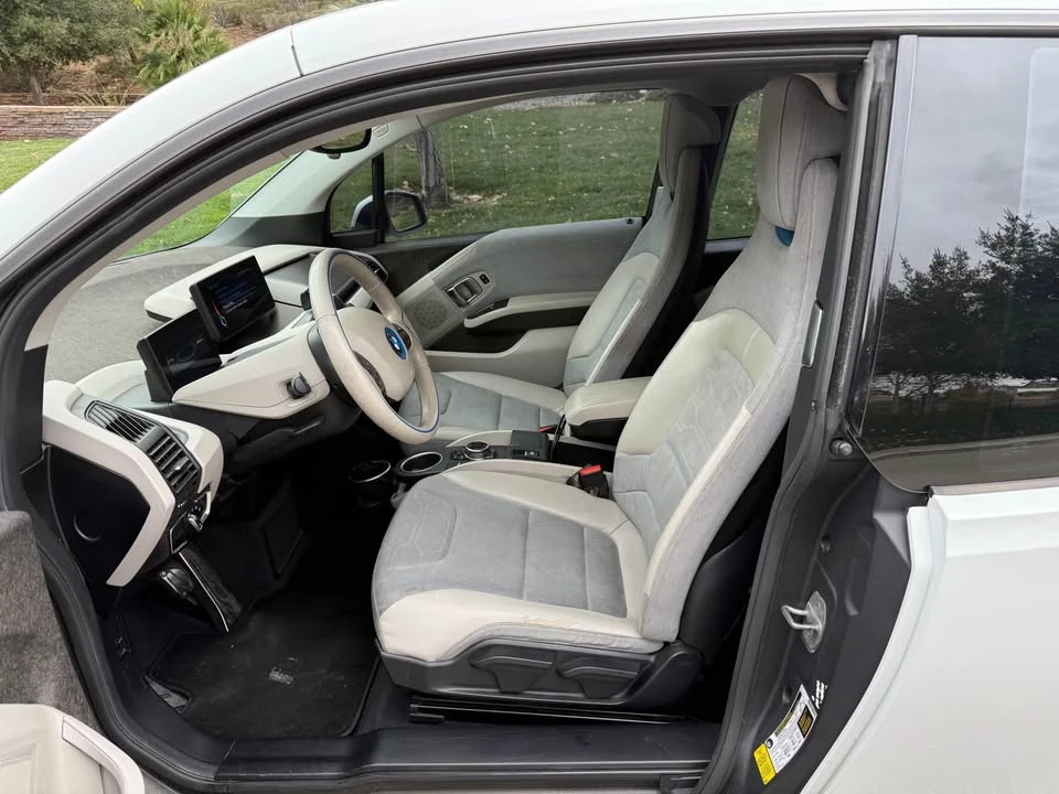 2014 BMW i3 - Image 8 of 12
