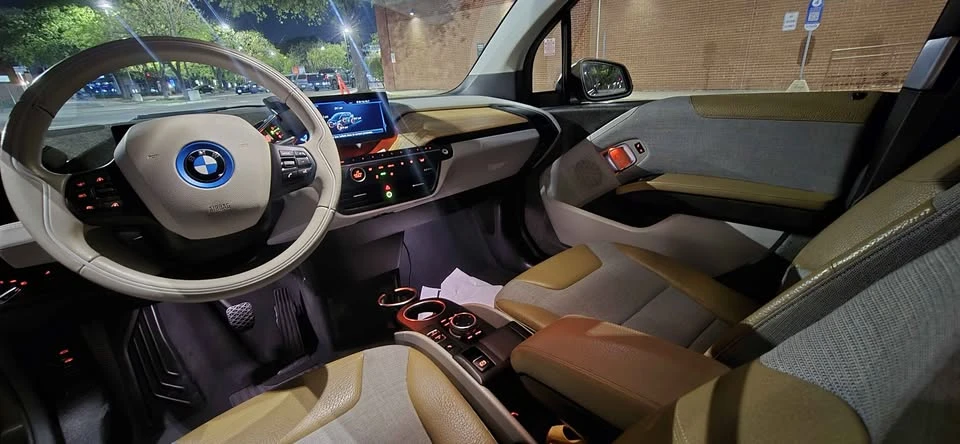 2014 BMW i3 - Image 9 of 10