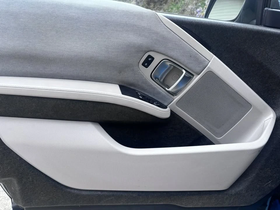 2014 BMW i3 - Image 11 of 20