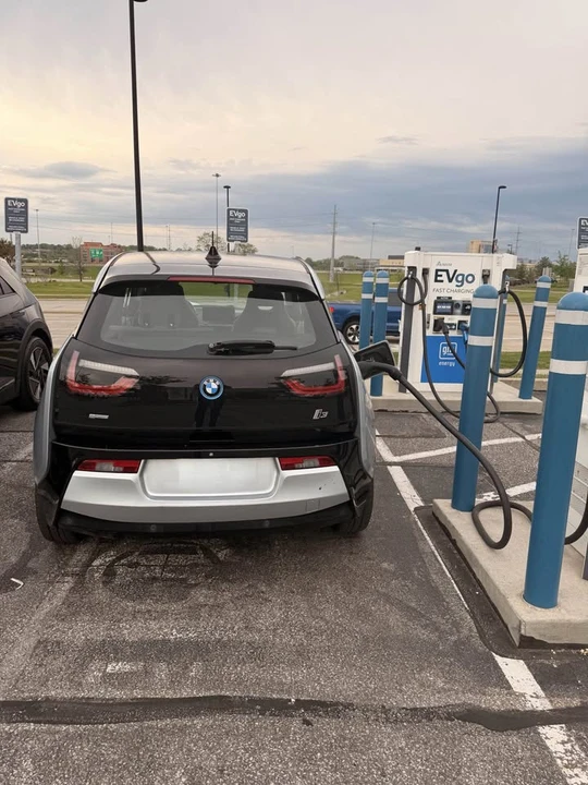 2014 BMW i3 - Image 5 of 8