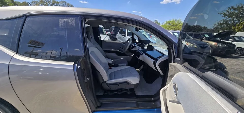 2014 BMW i3 - Image 10 of 20