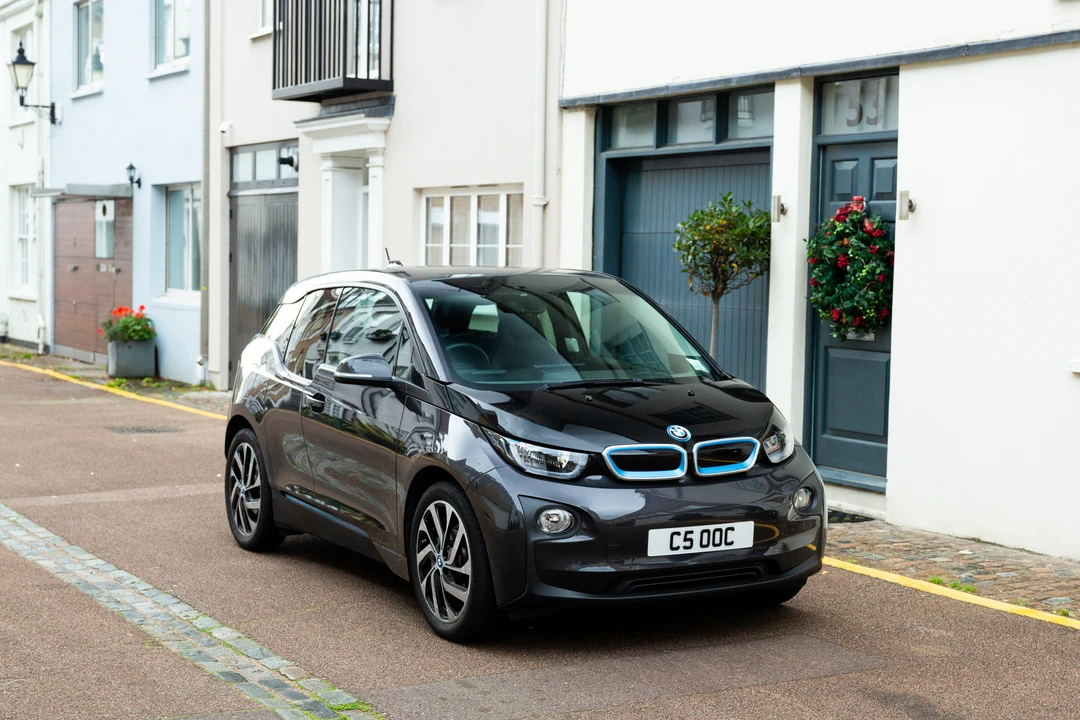 2014 BMW i3 - Image 3 of 31