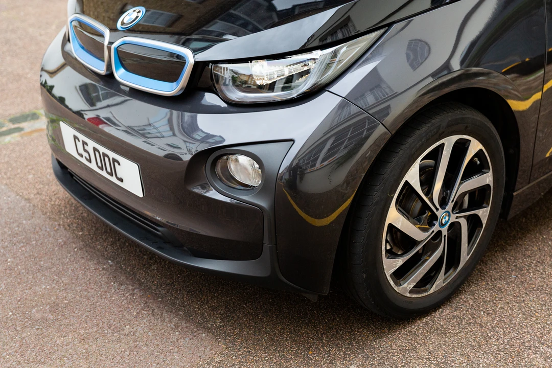 2014 BMW i3 - Image 15 of 31