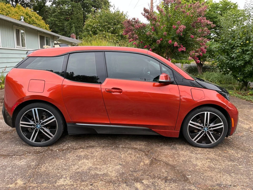 2014 BMW i3 - Image 3 of 10