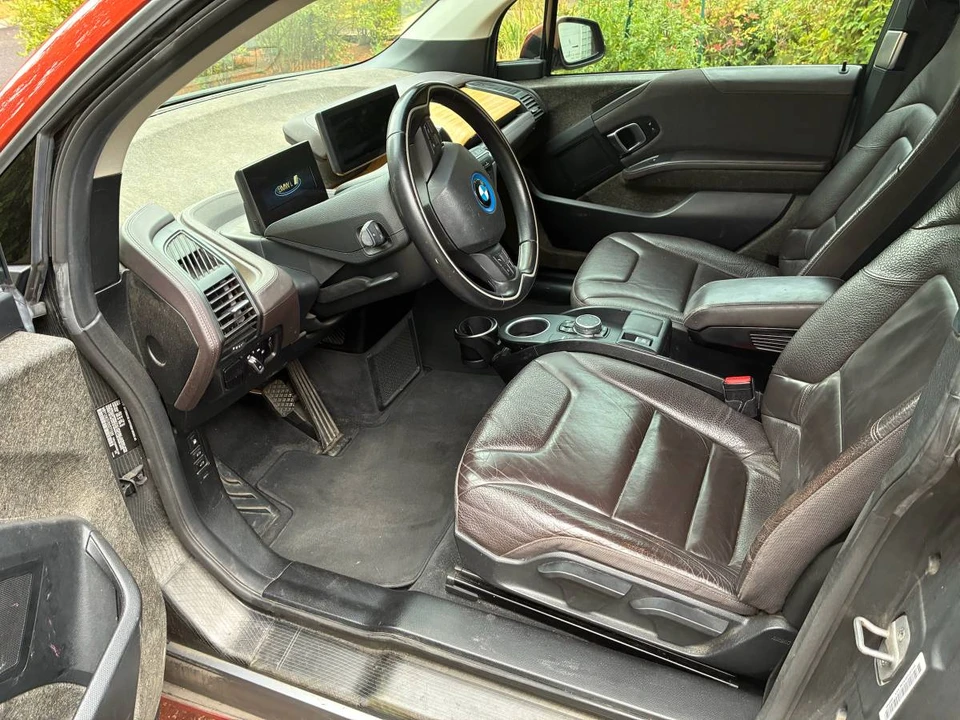 2014 BMW i3 - Image 5 of 10