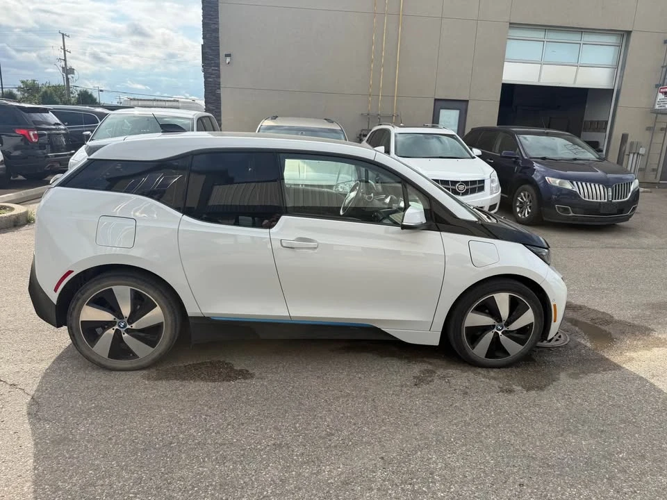 2014 BMW i3 - Image 4 of 10