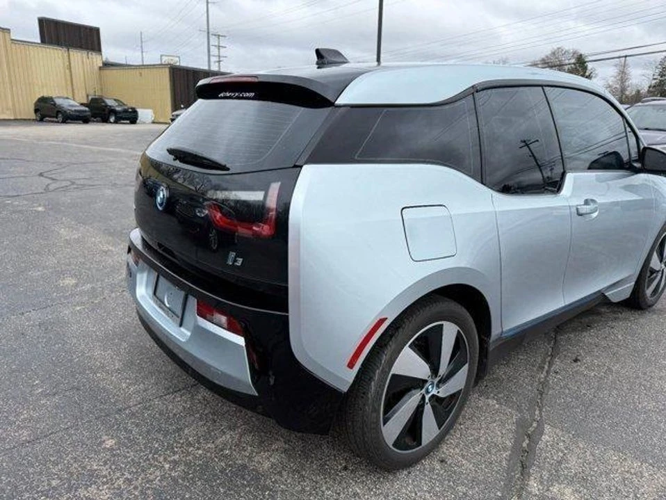 2014 BMW i3 - Image 8 of 15