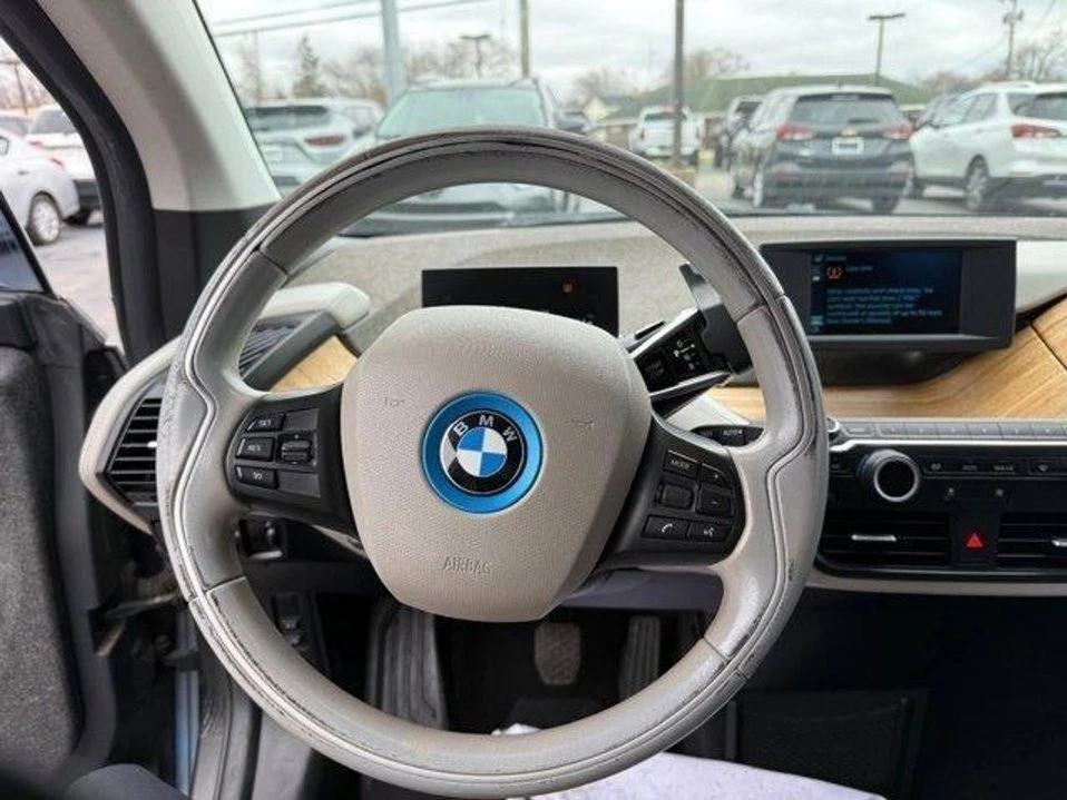 2014 BMW i3 - Image 13 of 15