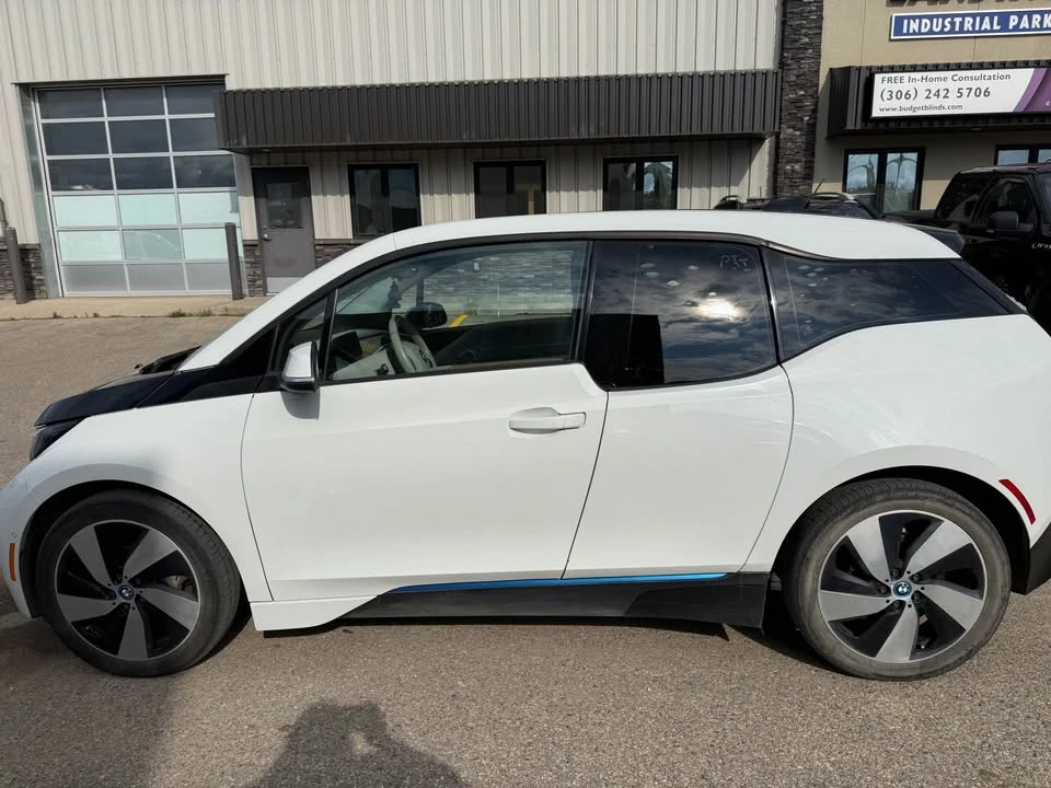 2014 BMW i3 - Image 2 of 10