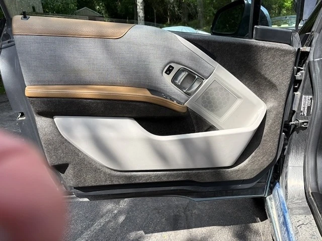 2014 BMW i3 - Image 14 of 20