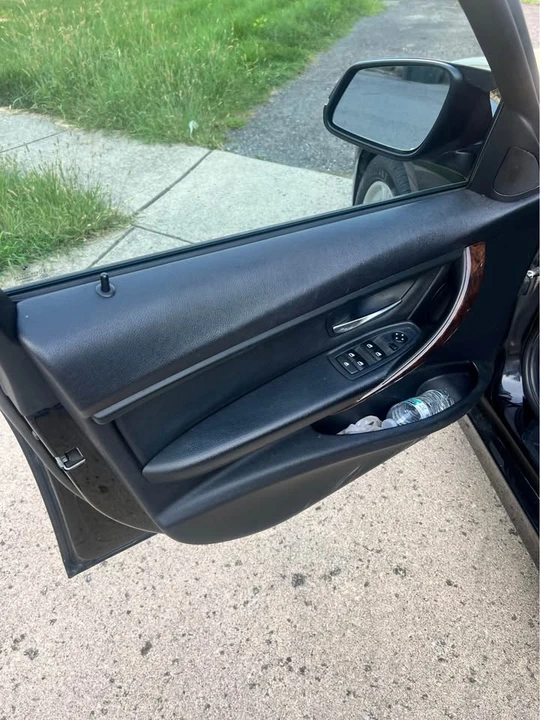 2014 BMW i3 - Image 9 of 18