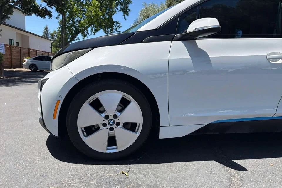 2014 BMW i3 - Image 10 of 20