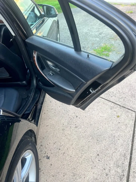 2014 BMW i3 - Image 15 of 18