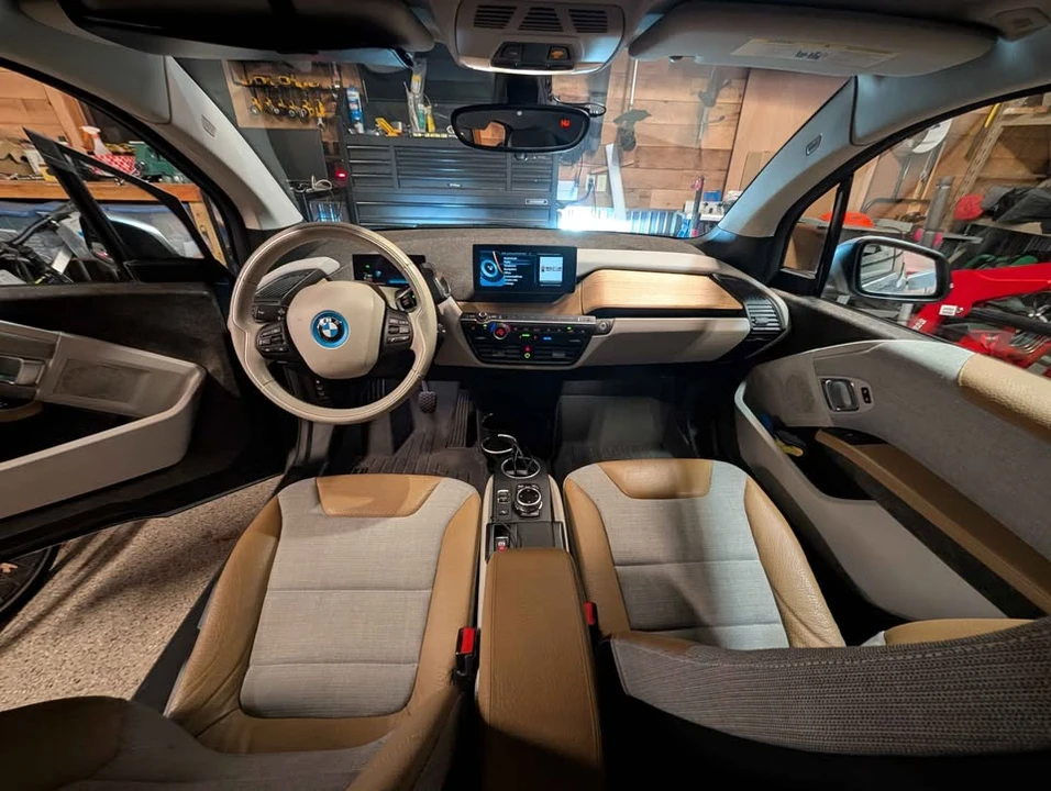 2014 BMW i3 - Image 4 of 6