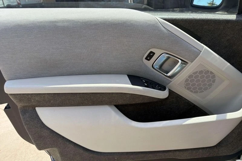 2014 BMW i3 - Image 18 of 20