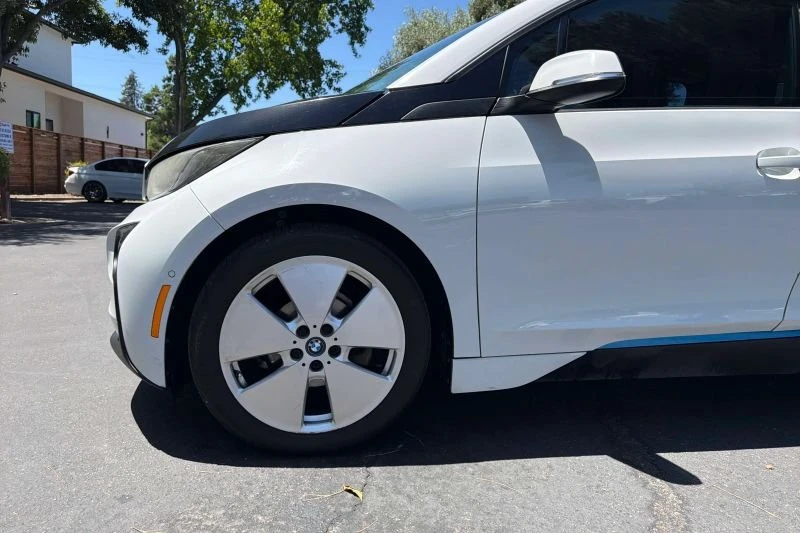 2014 BMW i3 - Image 10 of 20