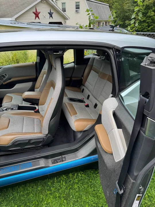 2014 BMW i3 - Image 8 of 9