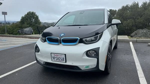 2014 BMW i3 - Image 2 of 10