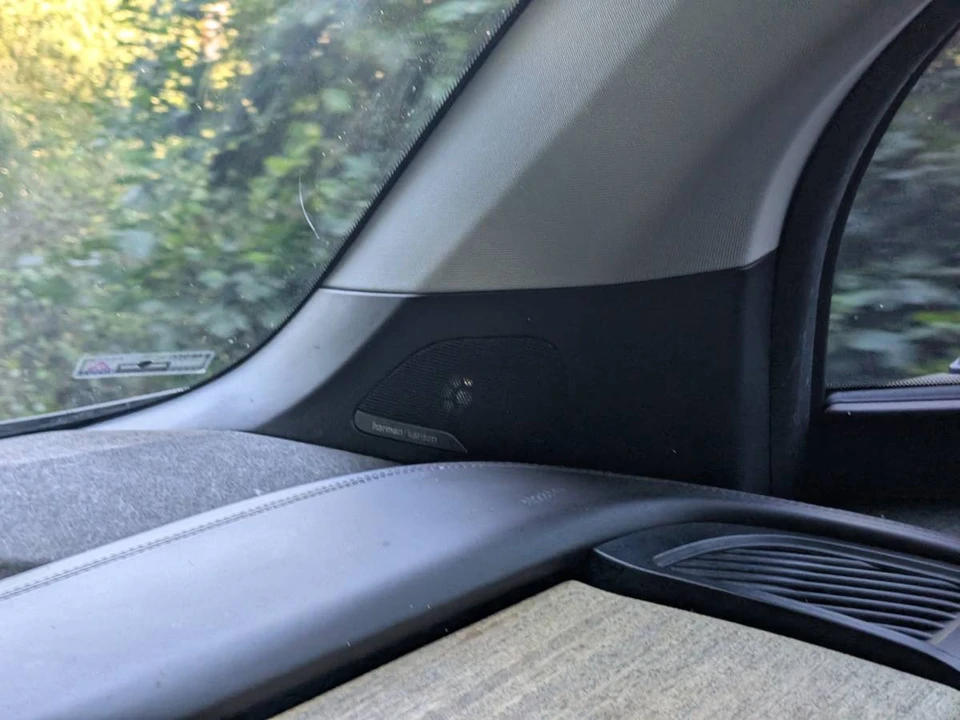 2014 BMW i3 - Image 11 of 17
