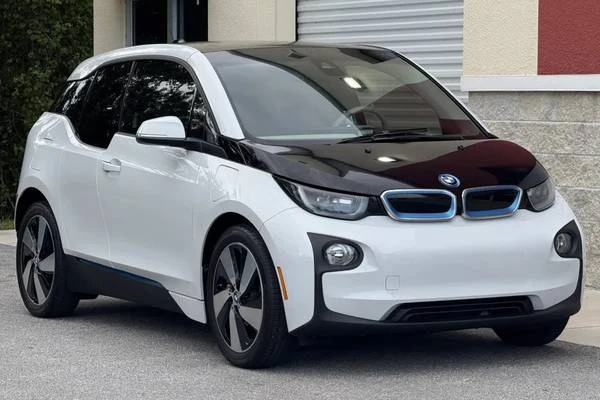 2014 BMW i3 - Image 1 of 2