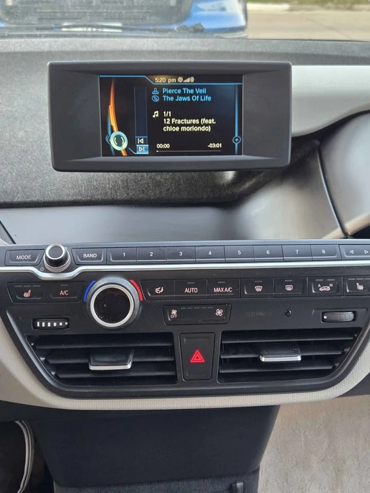 2014 BMW i3 - Image 15 of 18