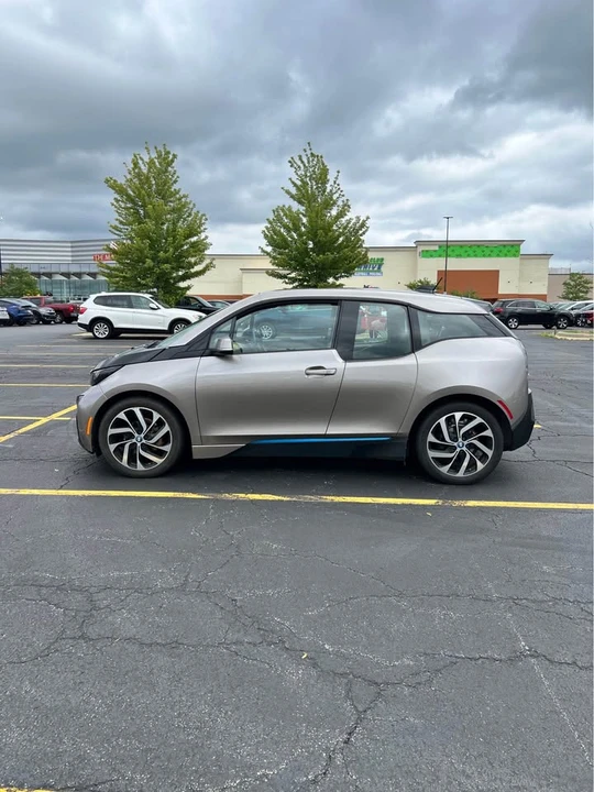 2014 BMW i3 - Image 5 of 11