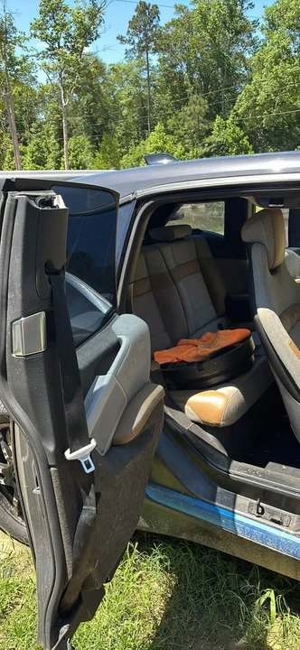 2014 BMW i3 - Image 12 of 15