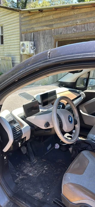 2014 BMW i3 - Image 6 of 15