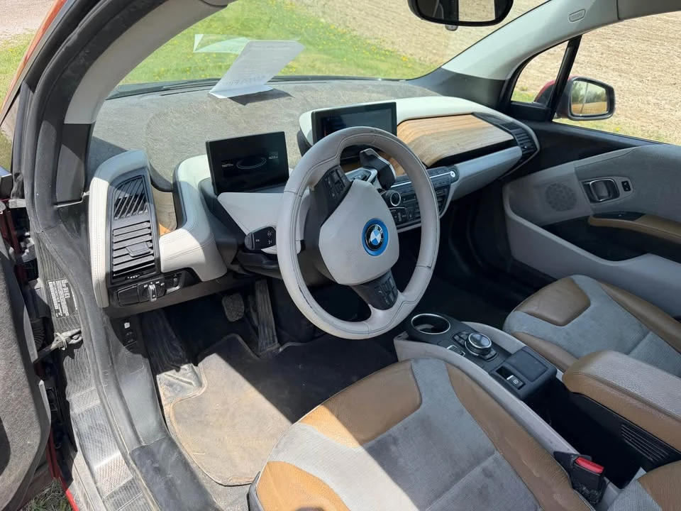 2014 BMW i3 - Image 9 of 12