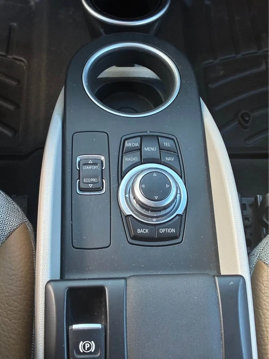 2014 BMW i3 - Image 13 of 14