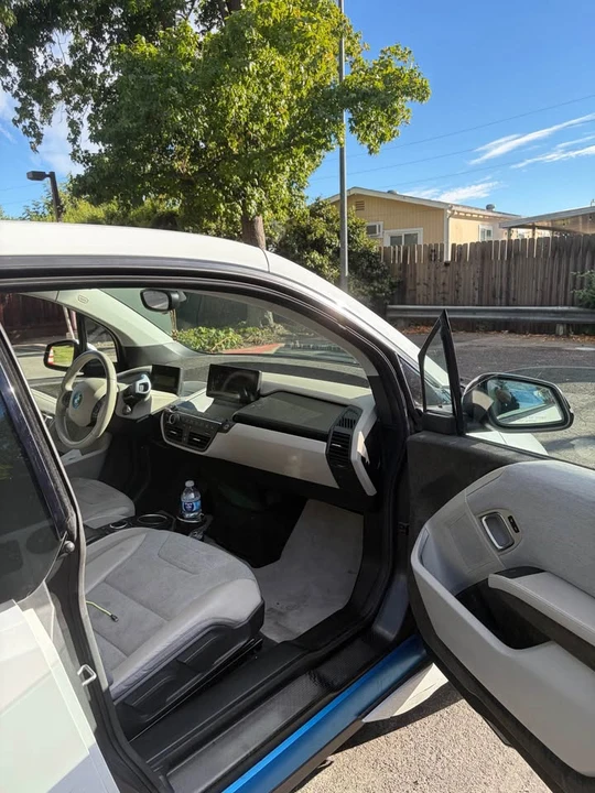 2014 BMW i3 - Image 12 of 14