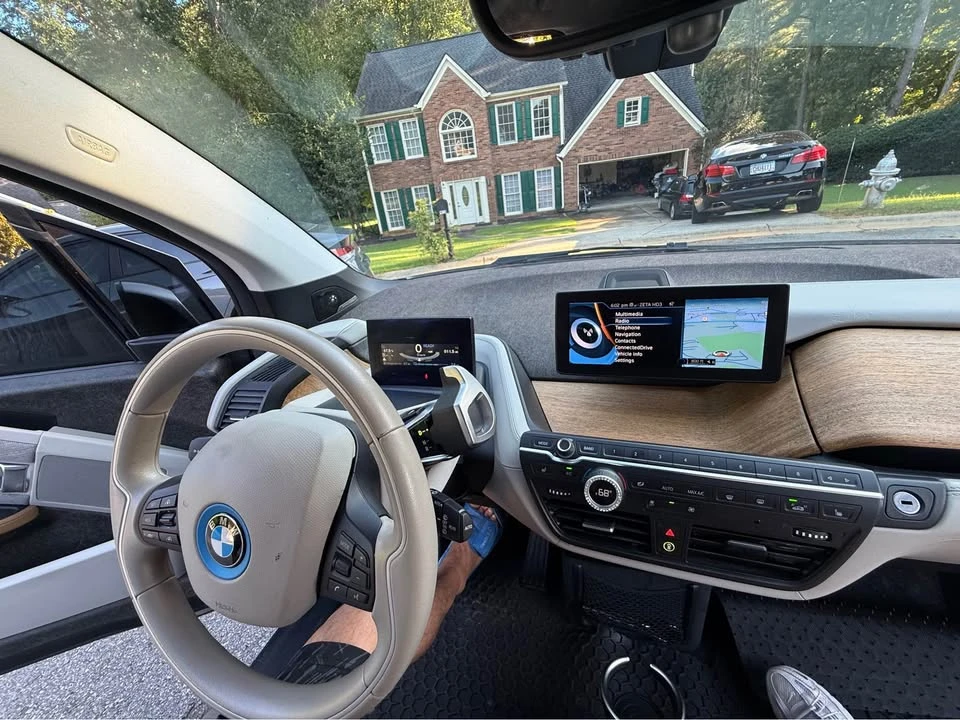 2014 BMW i3 - Image 2 of 8