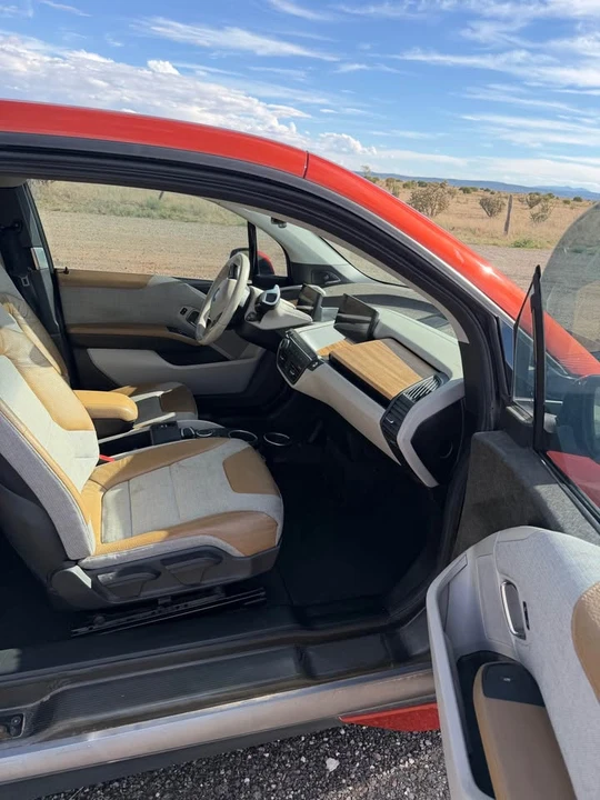 2014 BMW i3 - Image 3 of 9