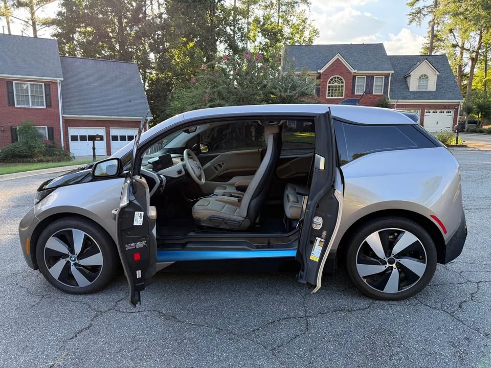 2014 BMW i3 - Image 3 of 8