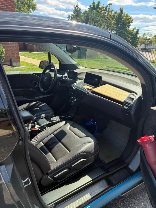 2014 BMW i3 - Image 2 of 10