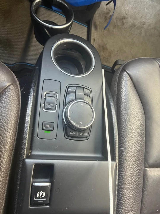 2014 BMW i3 - Image 8 of 10