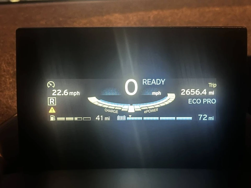2014 BMW i3 - Image 16 of 23