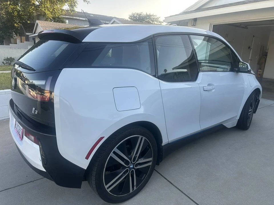2014 BMW i3 - Image 20 of 23