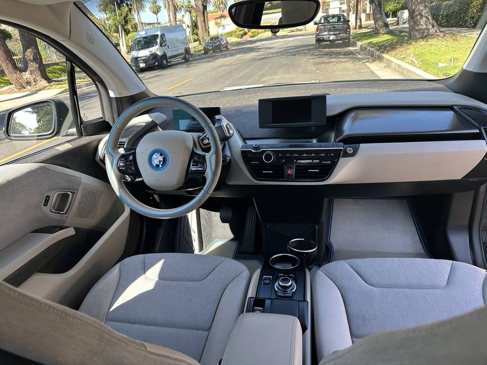 2014 BMW i3 - Image 9 of 20