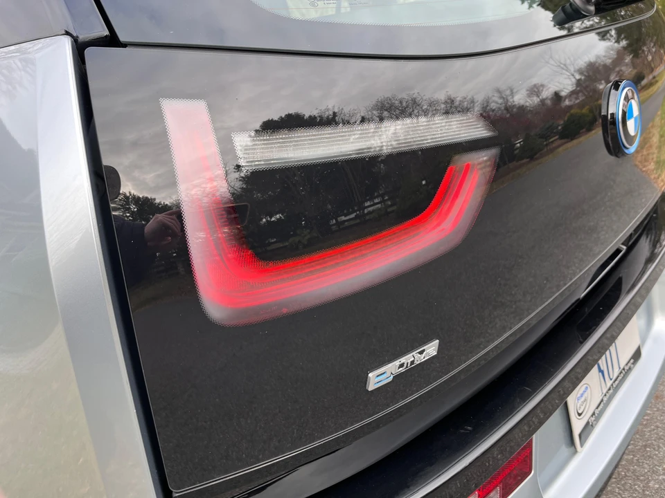 2014 BMW i3 - Image 15 of 31