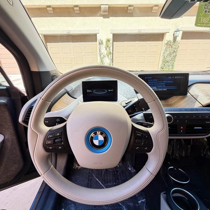 2014 BMW i3 - Image 15 of 18