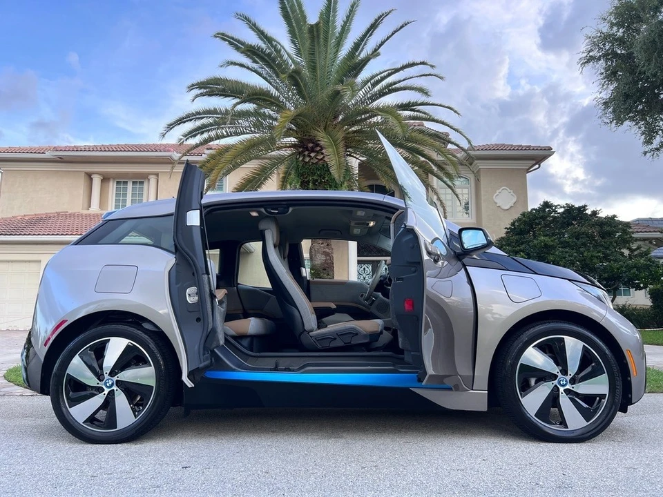 2014 BMW i3 - Image 2 of 21